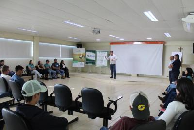 Programa Potencializa Jovem Coprossel gera oportunidades à nova geração 